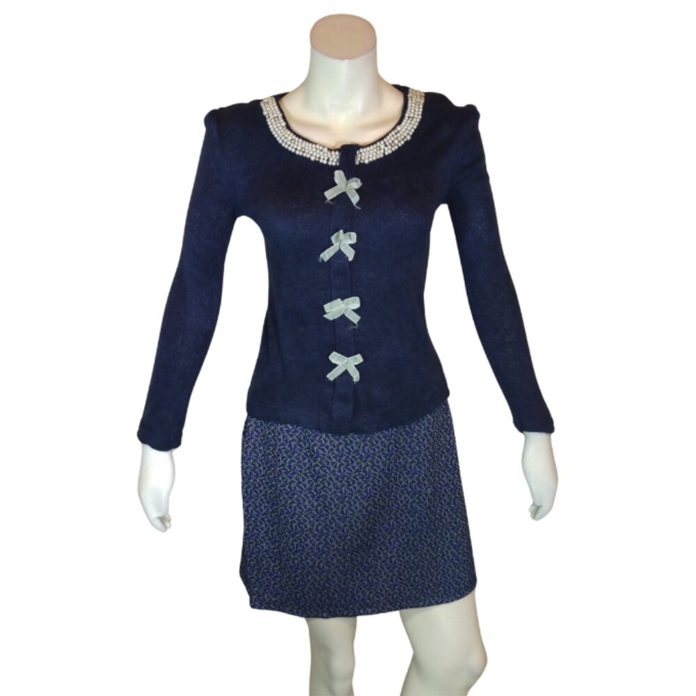 Women Black Sweater with pearls and bows